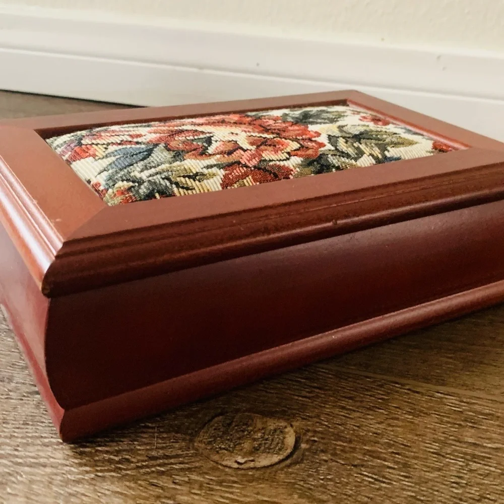 Wooden box with a mirror